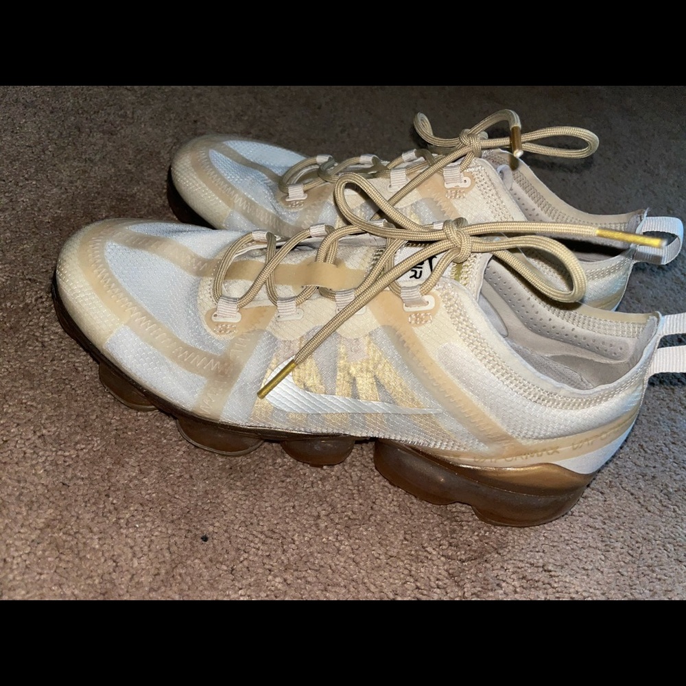 Women’s Cream and gold VaperMax